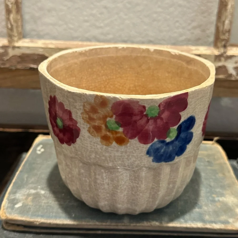 Beautiful Floral Antique Ceramic Pot Hand Painted Japan - Picture 2 of 4